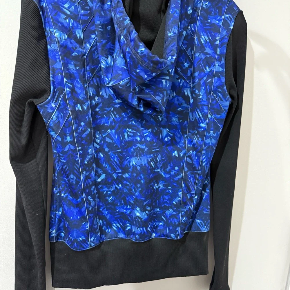 ALO Yoga stylish women